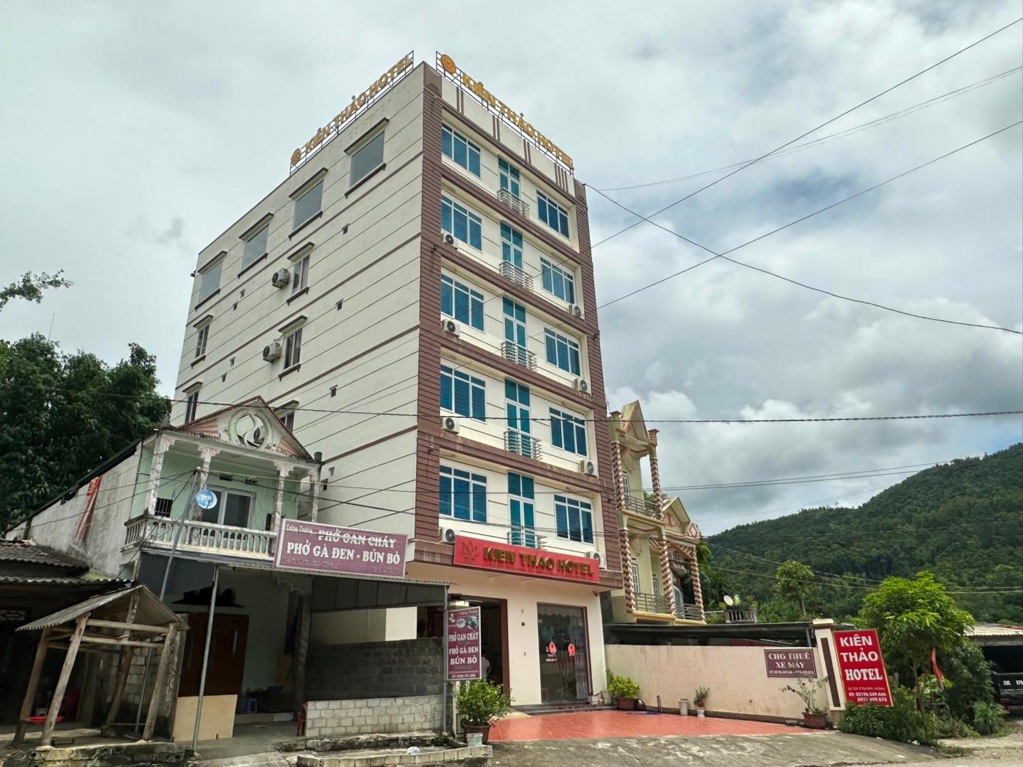 Kien Thao Hotel Yen Minh Bagian luar foto