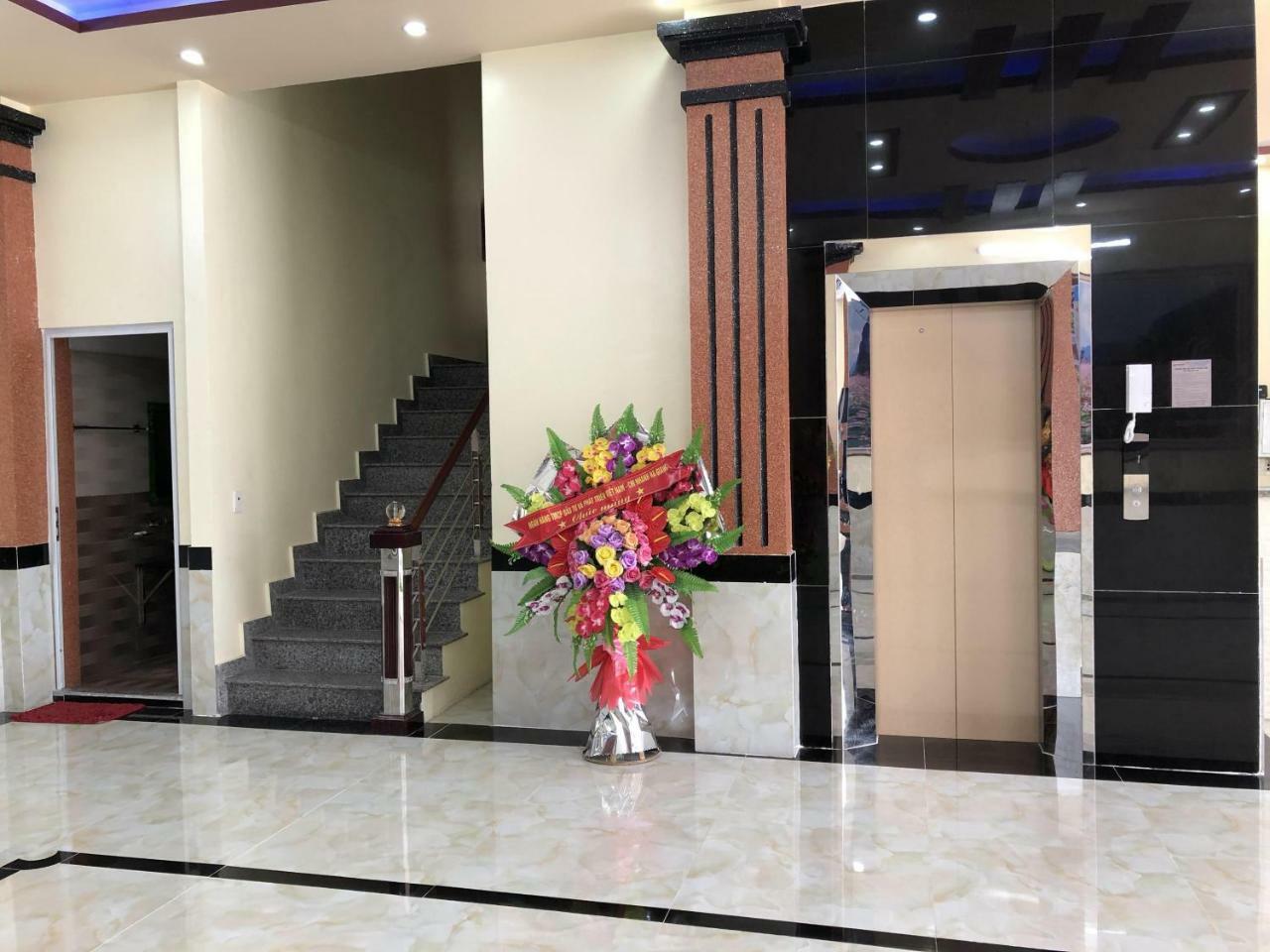 Kien Thao Hotel Yen Minh Bagian luar foto